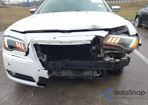 2011 Chrysler 300C z USA, uszkodzony, nr VIN 2C3CA6CT6BH528891